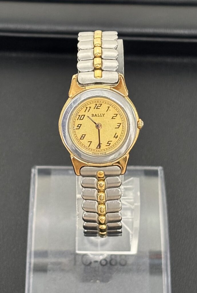 ブランド時計をお買取させていただきました。