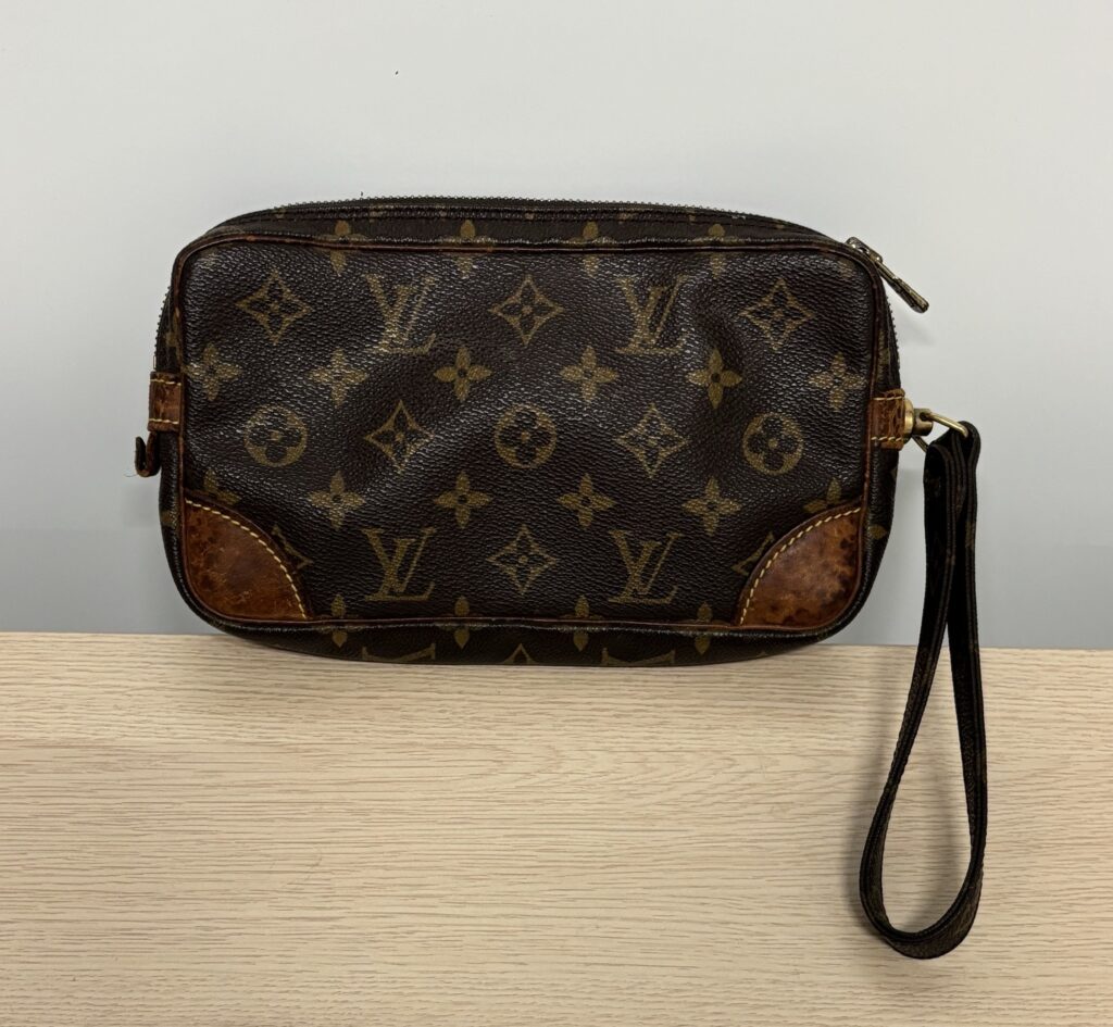 LVクラッチバッグ