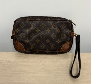 LVクラッチバッグ