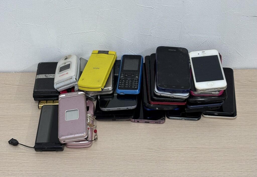 スマホ、ガラケージャンク品
