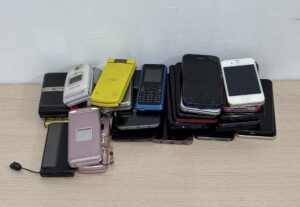 スマホ、ガラケージャンク品
